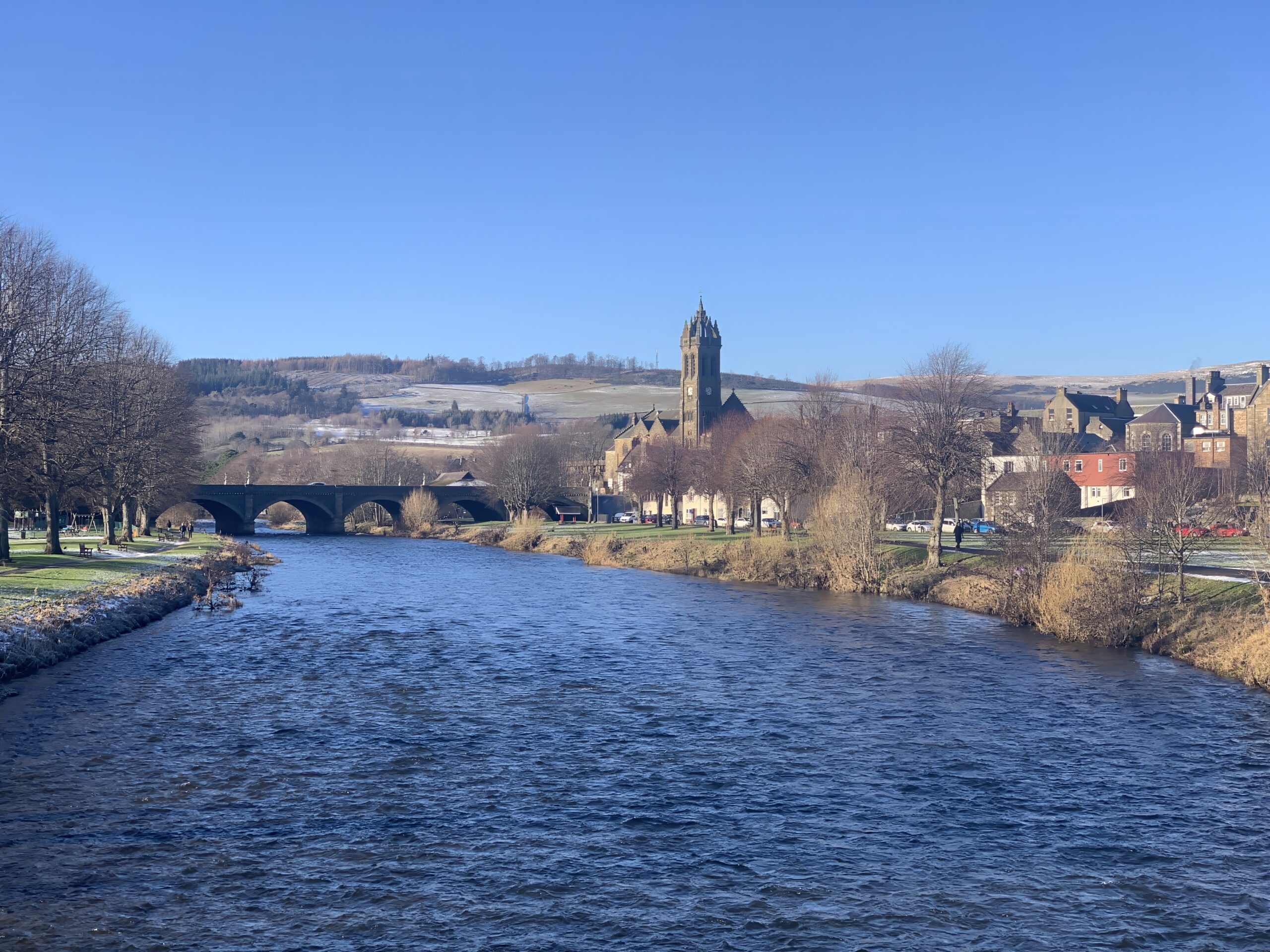 Image of River Tweed in Peebles, with Peebles Parish Church in centre